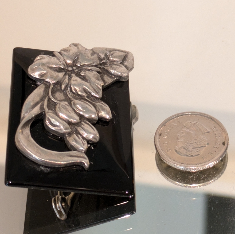 Vintage Pewter Brooch - Picture 2 of 4